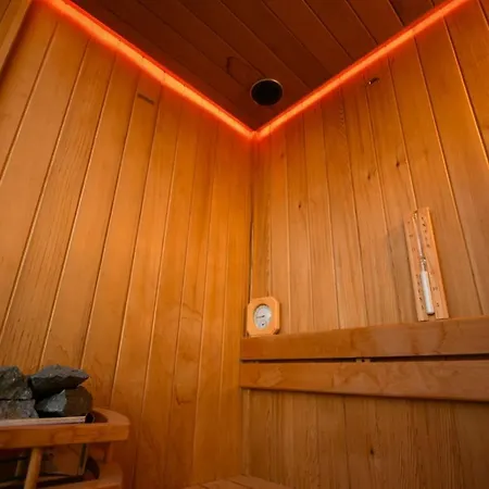Veranda Penthouse E.d * Tirana